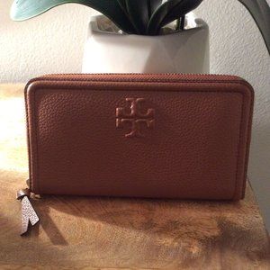 Tory Burch Thea Zip Continental Wallet